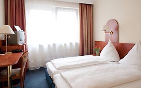 Falk Hotel